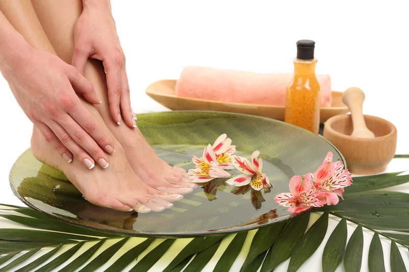 خلطات طبيعية فعالة لتخفيف نمو الشعر المزعج في الجسم